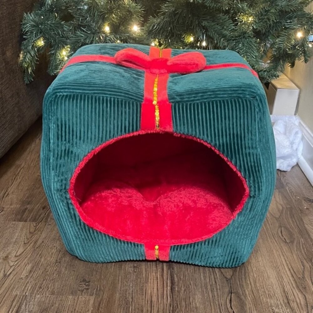 Christmas present pet bed
